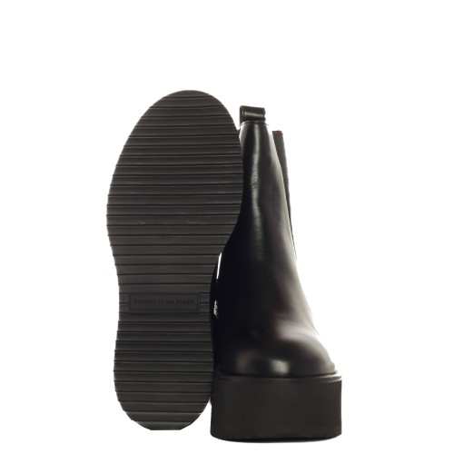 Tommy Hilfiger: Elevated stivaletto nero con plateau
