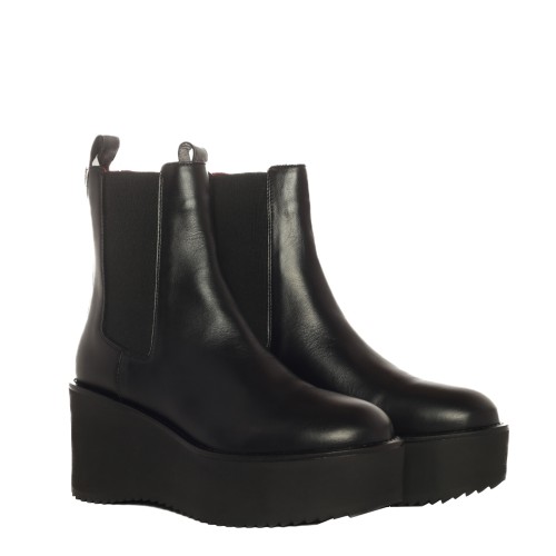 Tommy Hilfiger: Elevated stivaletto nero con plateau