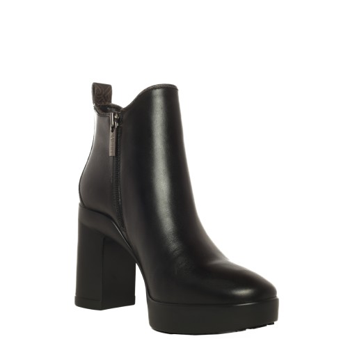 LIU•JO: Ankle tronchetto in pelle nero